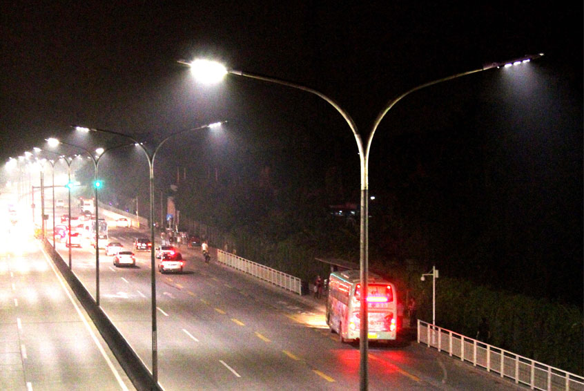深圳沙河西路路灯照明应用工程